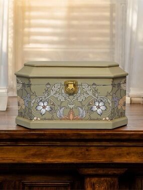 Hand painted wooden keepsake box